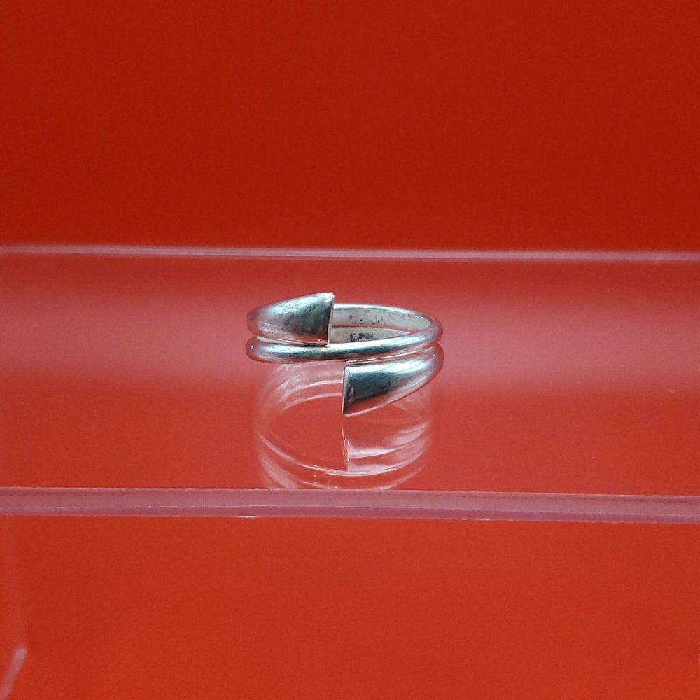 Size 9.5 925 Sterling Silver Overlapping Tarnished Unique Ring